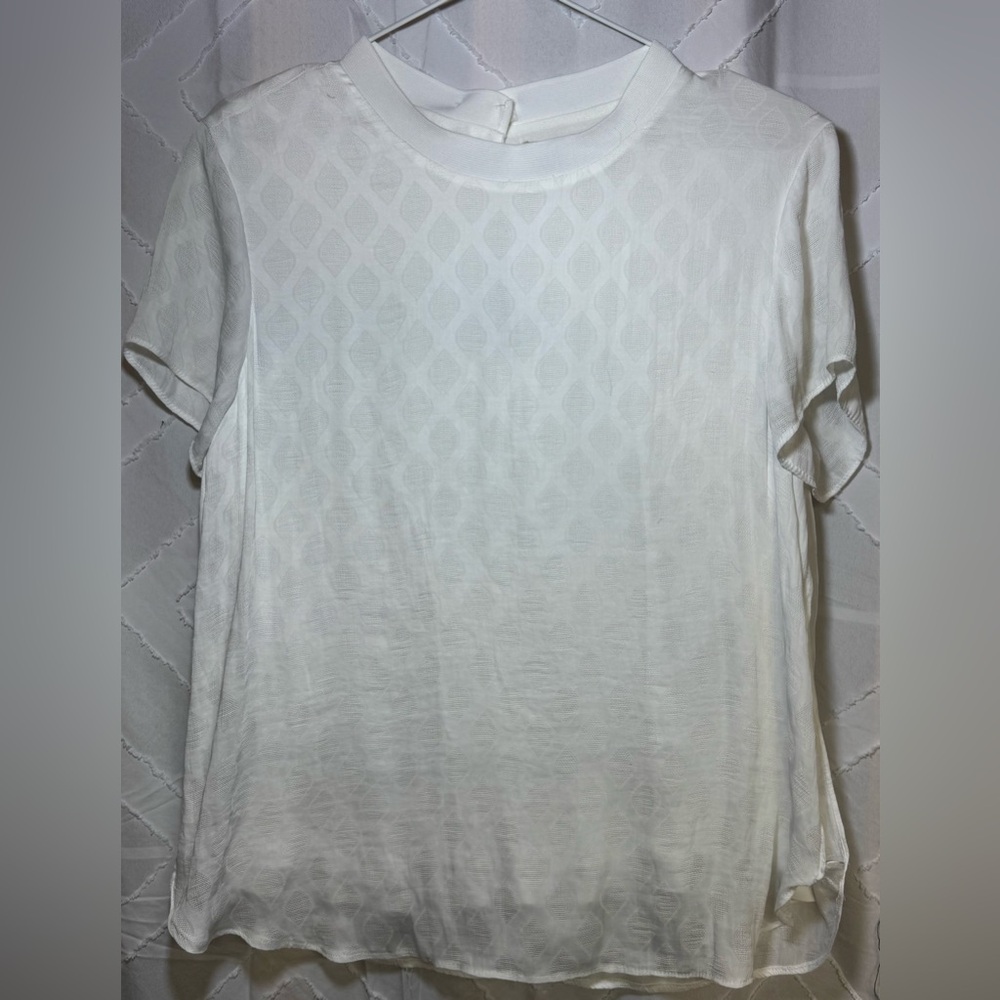 New w/o tags RACHEL Rachel Roy Textured White Short Flutter Sleeve Top